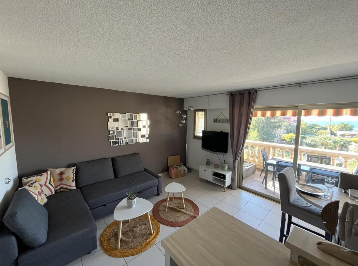 Appartement Face A La Plage Saint-Raphaël 외부 사진